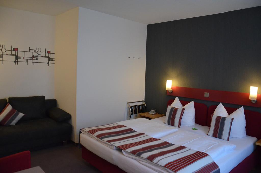 Flair Hotel Am Rosenhuegel - Garni Cochem Ngoại thất bức ảnh
