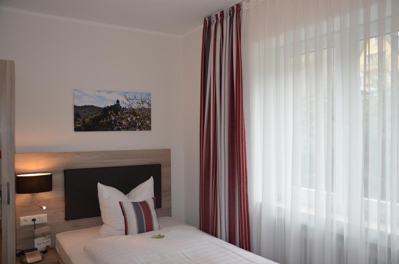 Flair Hotel Am Rosenhuegel - Garni Cochem Ngoại thất bức ảnh