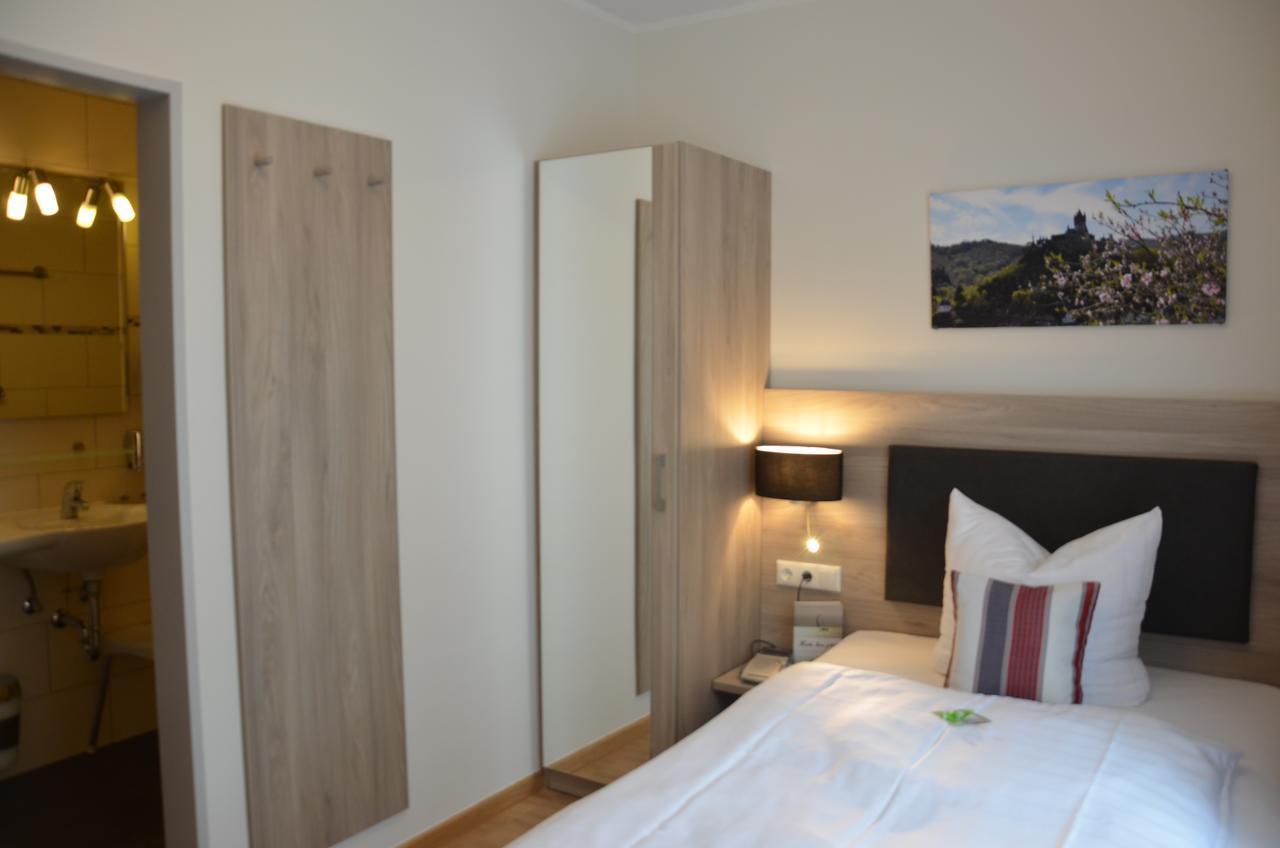 Flair Hotel Am Rosenhuegel - Garni Cochem Ngoại thất bức ảnh