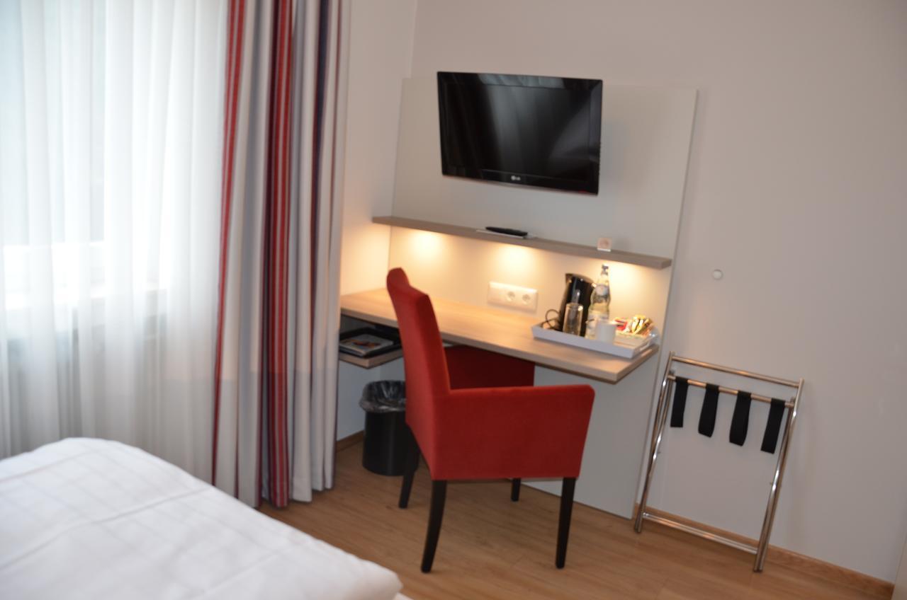 Flair Hotel Am Rosenhuegel - Garni Cochem Ngoại thất bức ảnh