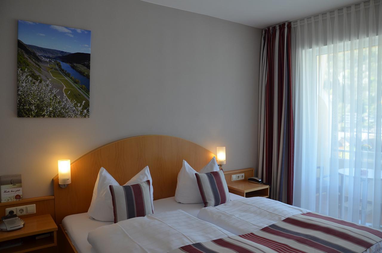 Flair Hotel Am Rosenhuegel - Garni Cochem Ngoại thất bức ảnh